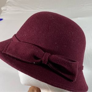 29 Palms Fisherman’s hat Felt Hat Woman’s Maroon Hat with side flower One size